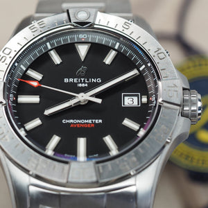Breitling Avenger 42 A17328 (2025) - Swiss Watch Trader