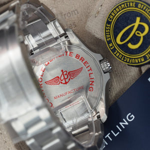 Breitling Avenger 42 A17328 (2025) - Swiss Watch Trader