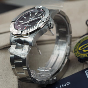 Breitling Avenger 42 A17328 (2025) - Swiss Watch Trader