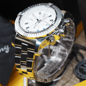 Breitling Super Avenger A13370 (2013) - Swiss Watch Trader