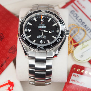Omega Seamaster Planet Ocean 22005000 (2010) - Swiss Watch Trader