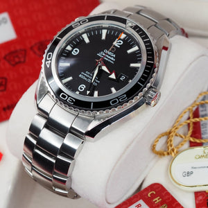 Omega Seamaster Planet Ocean 22005000 (2010) - Swiss Watch Trader