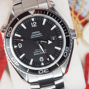 Omega Seamaster Planet Ocean 22005000 (2010) - Swiss Watch Trader