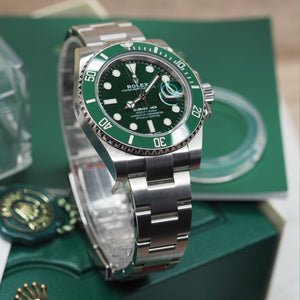 Rolex Submariner 116610LV Hulk (2020) - Swiss Watch Trader