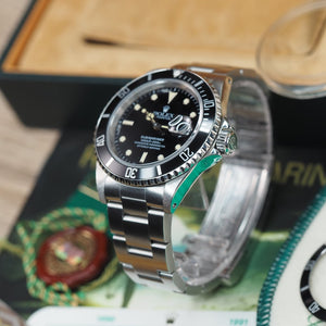 Rolex Submariner 16610 (1990) - Swiss Watch Trader