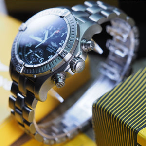 Breitling Chrono Avenger E13360 (2003) - Swiss Watch Trader