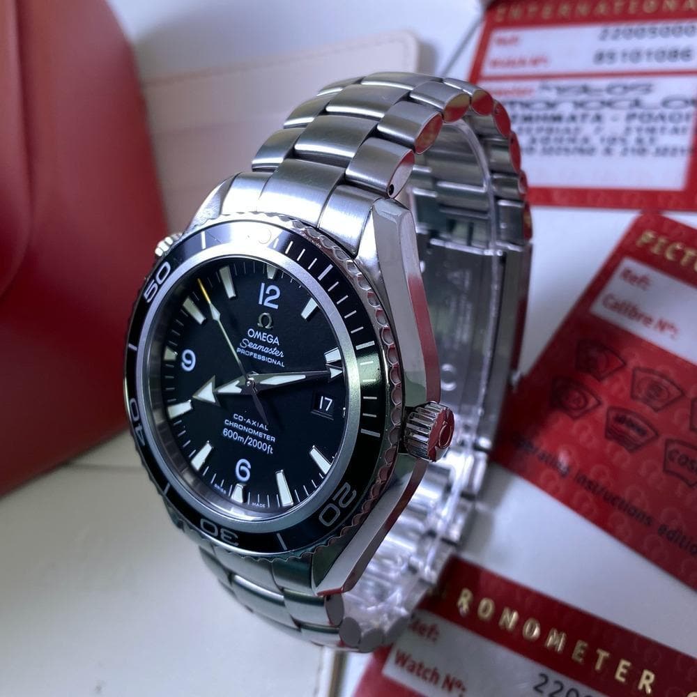 Omega 22005000 2025