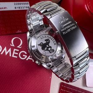 Omega Seamaster Planet Ocean 22005000 2500XL (2008) - Swiss Watch Trader