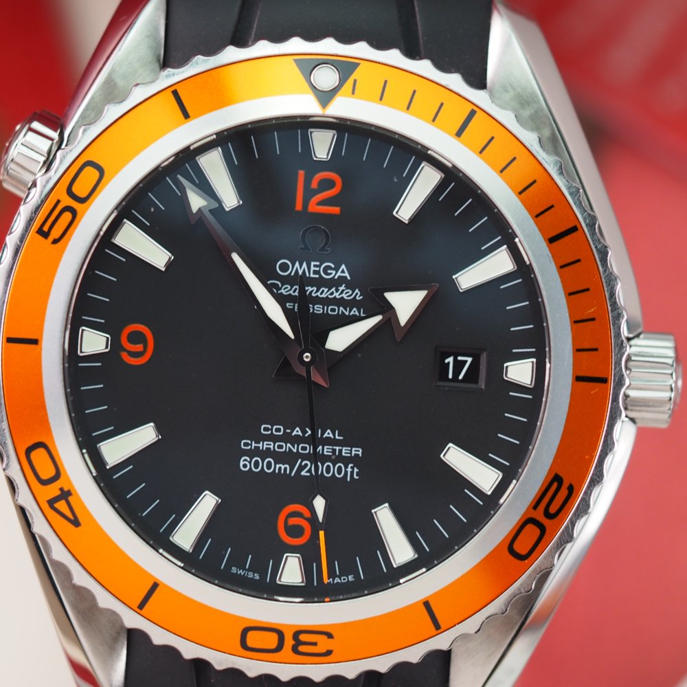 Omega seamaster store red second hand