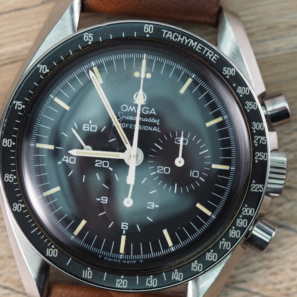 Omega speedmaster store moonwatch panda