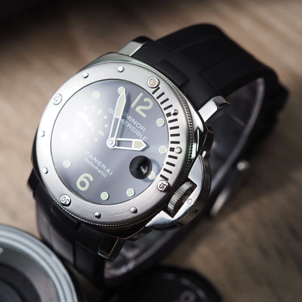 Panerai luminor hot sale submersible 44mm