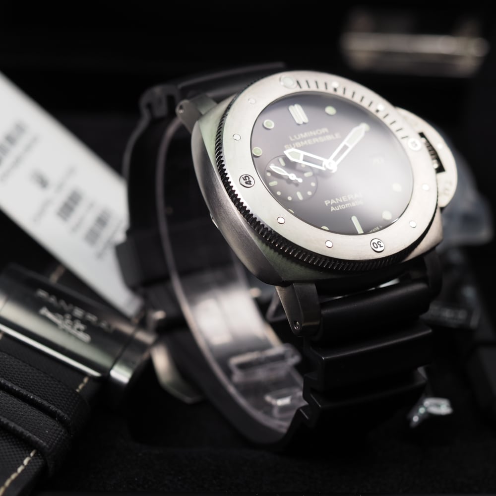 Panerai Luminor Submersible PAM00305 for Sale