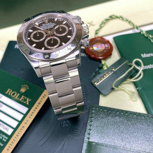 Rolex Daytona 116520 •BLACK DIAL• (2010 - V Serial) - Swiss Watch Trader 