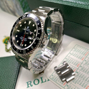 Rolex GMT Master 16700 •SWISS DIAL• (1999 - A Serial) - Swiss Watch Trader 