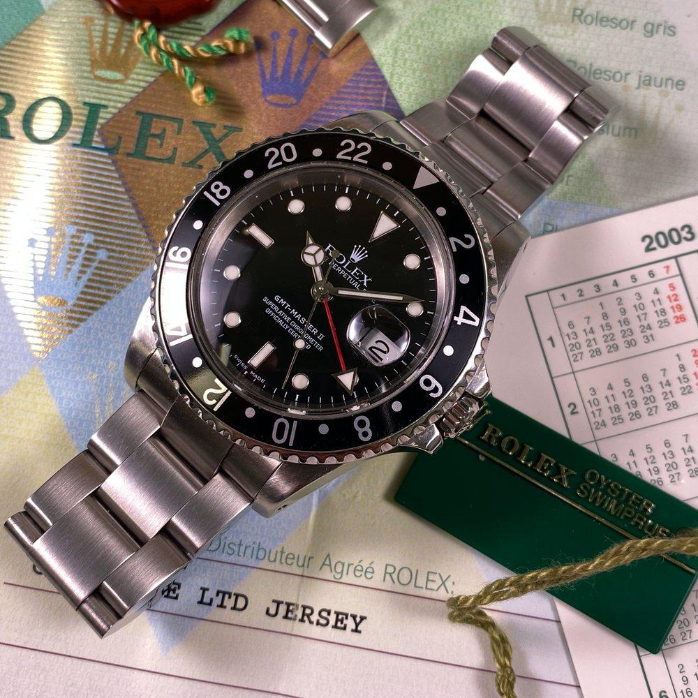 Rolex GMT Master II 16710 Black Bezel (2003-Y) - Swiss Watch Trader 