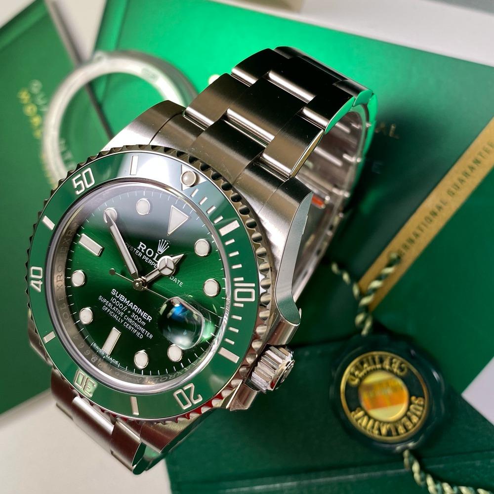 Rolex Submariner Hulk Date 40 Green Dial