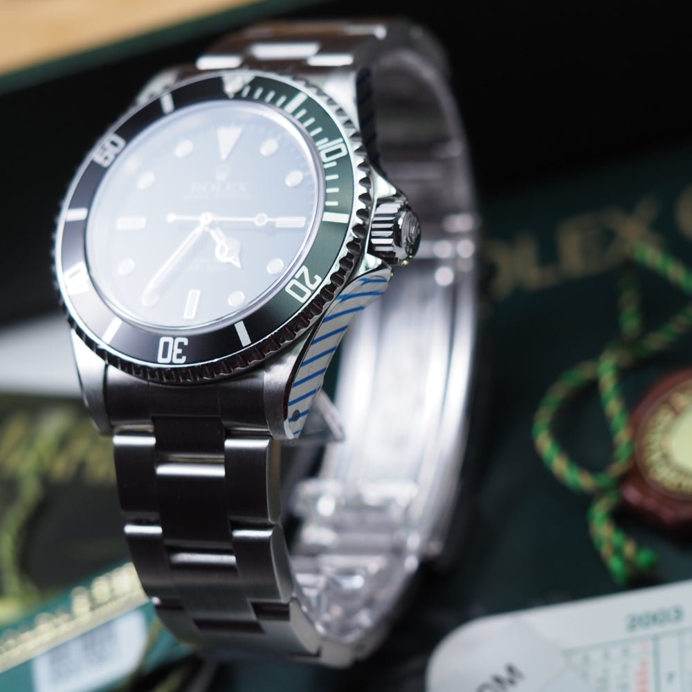 Two hot sale line submariner