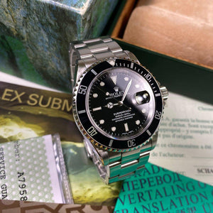 Rolex Submariner 16610 Date (2000 - A Serial) - Swiss Watch Trader 