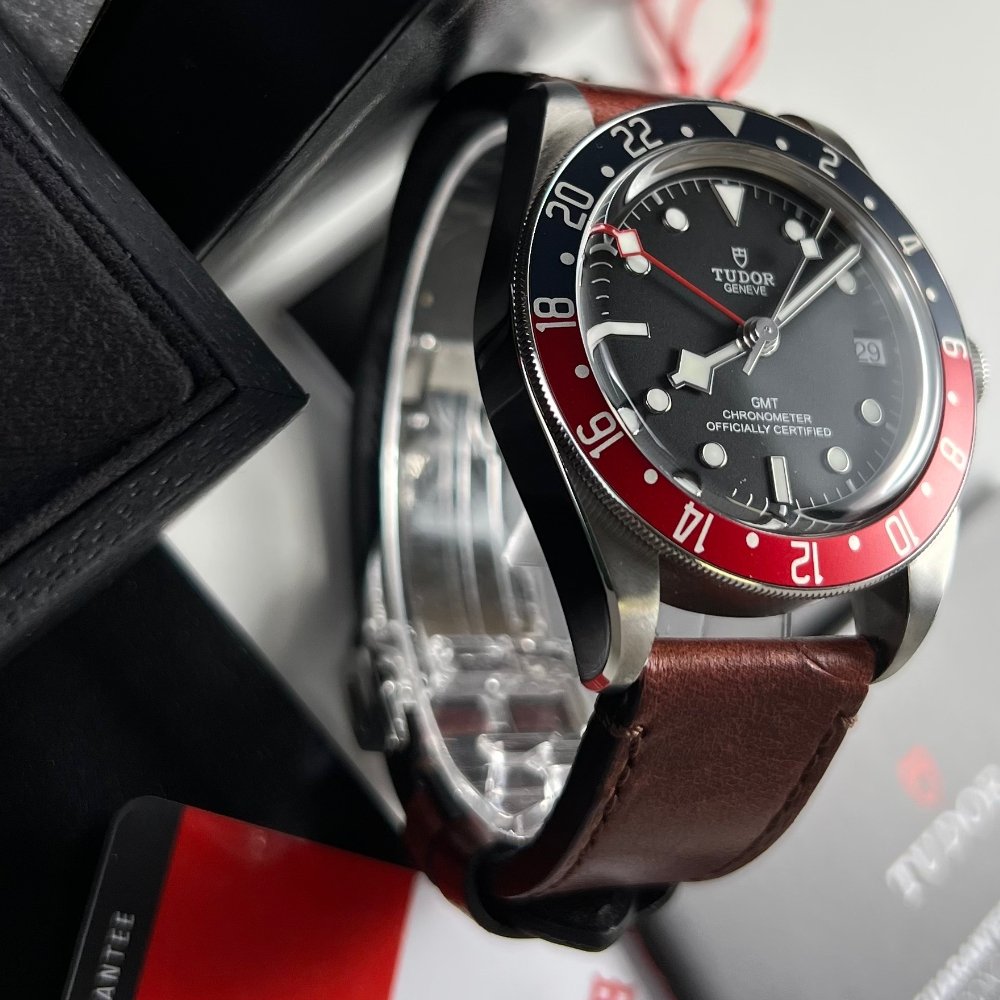 Tudor black bay gmt rubber clearance strap