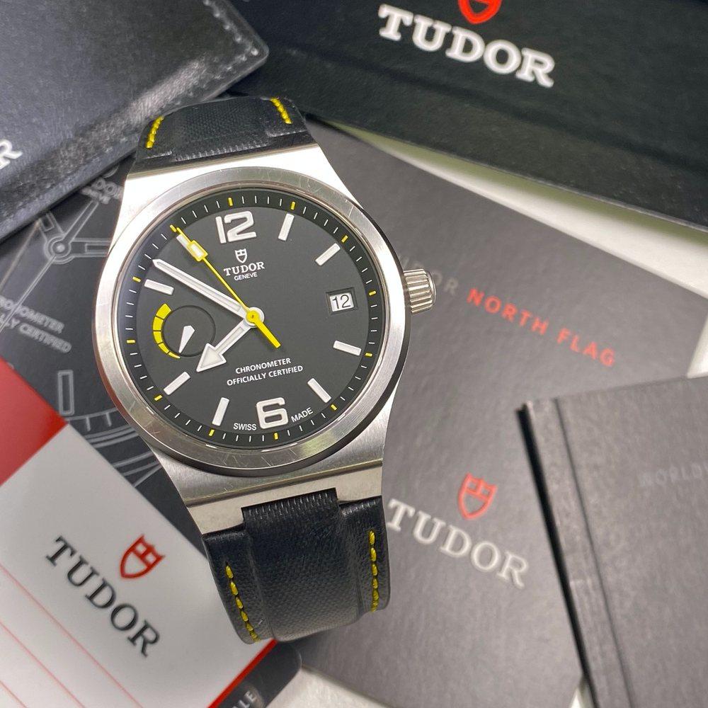 Tudor north flag leather on sale strap